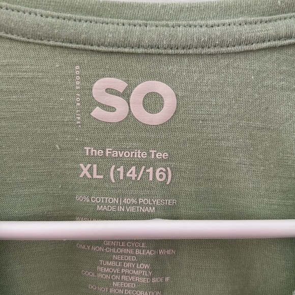 SO Flower Shirt - Picture 4 of 5